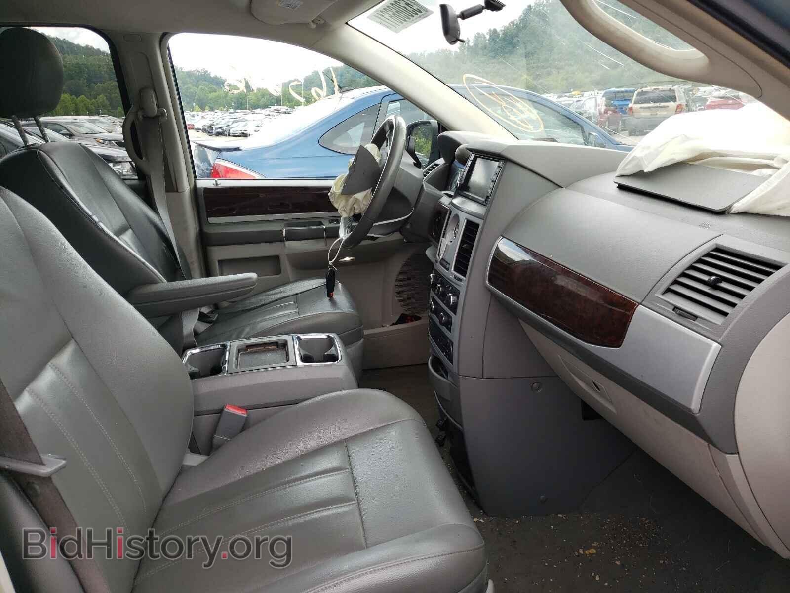 2010 CHRYSLER MINIVAN - VIN: 2A4RR5D10AR217868 - Фото 5