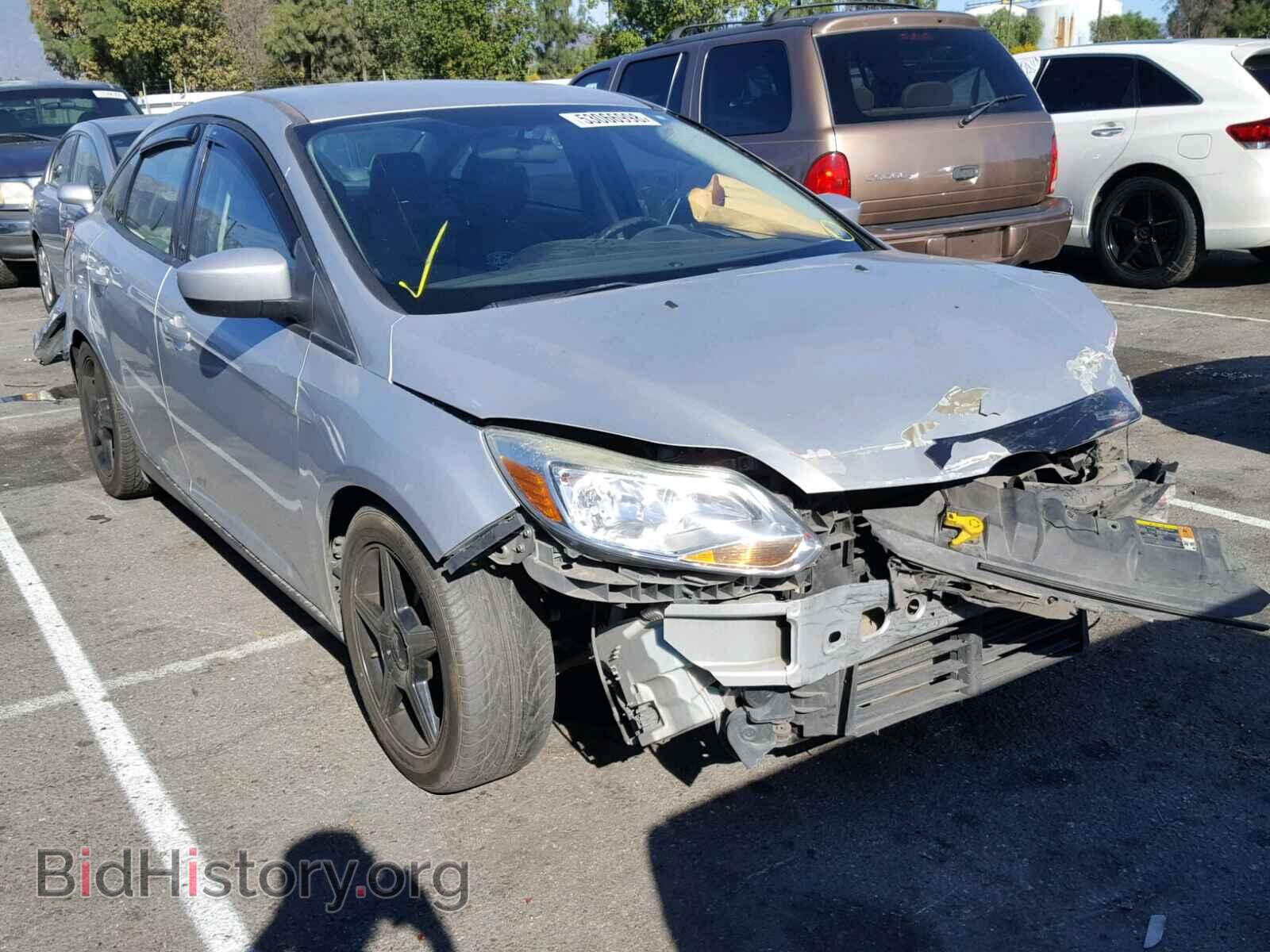 Photo 1FAHP3F27CL285040 - FORD FOCUS 2012