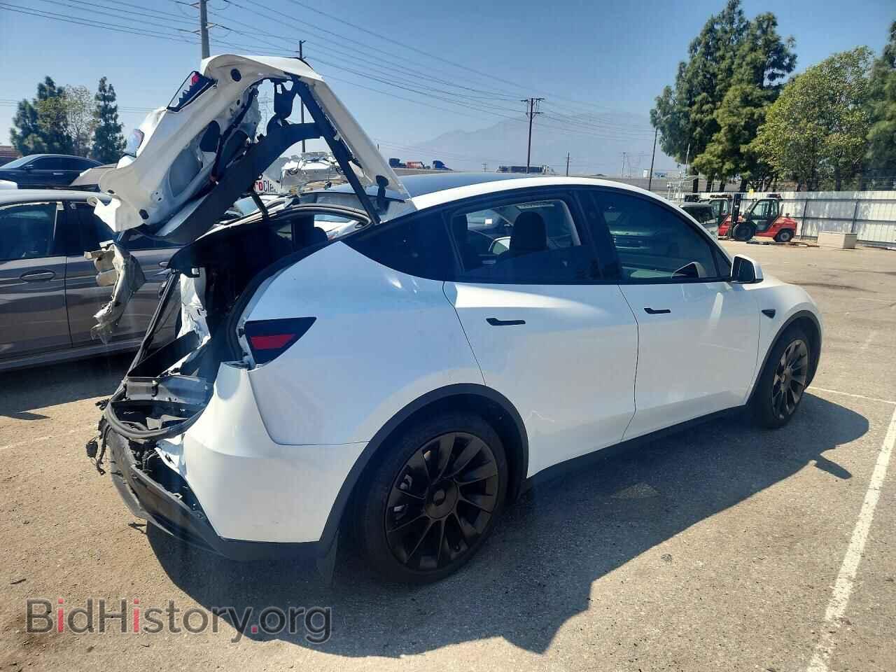2024 TESLA MODEL Y - VIN: 7SAYGDED2RF190869 - Фото 3
