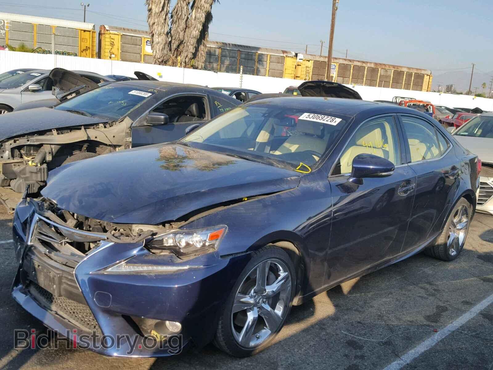 2014 LEXUS IS - VIN: JTHBE1D29E5010529 - Photo 2