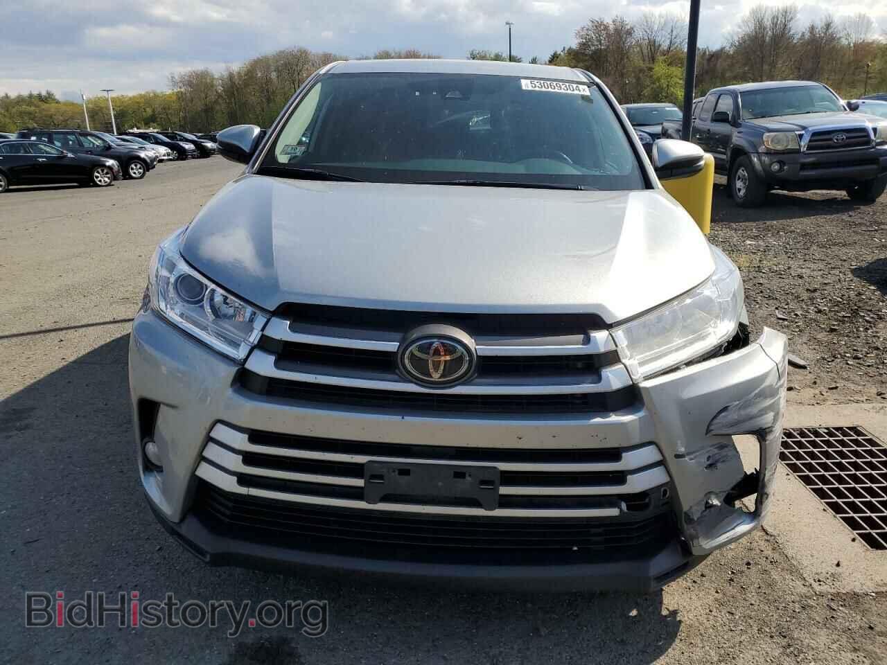 2018 TOYOTA HIGHLANDER - VIN: 5TDBZRFH6JS889644 - Фото 5