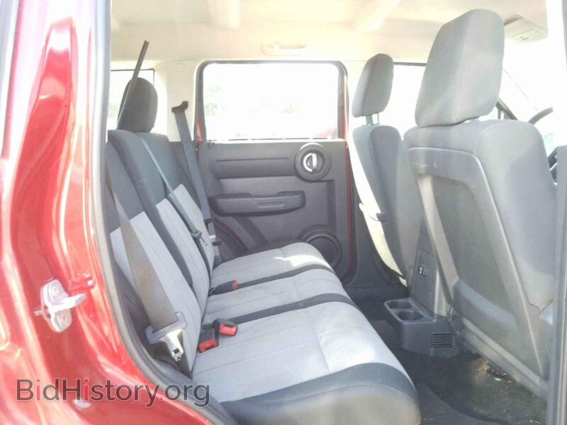 2007 Dodge NITRO (VIN 1D8GT28KX7W703931) — фото 6 из 10