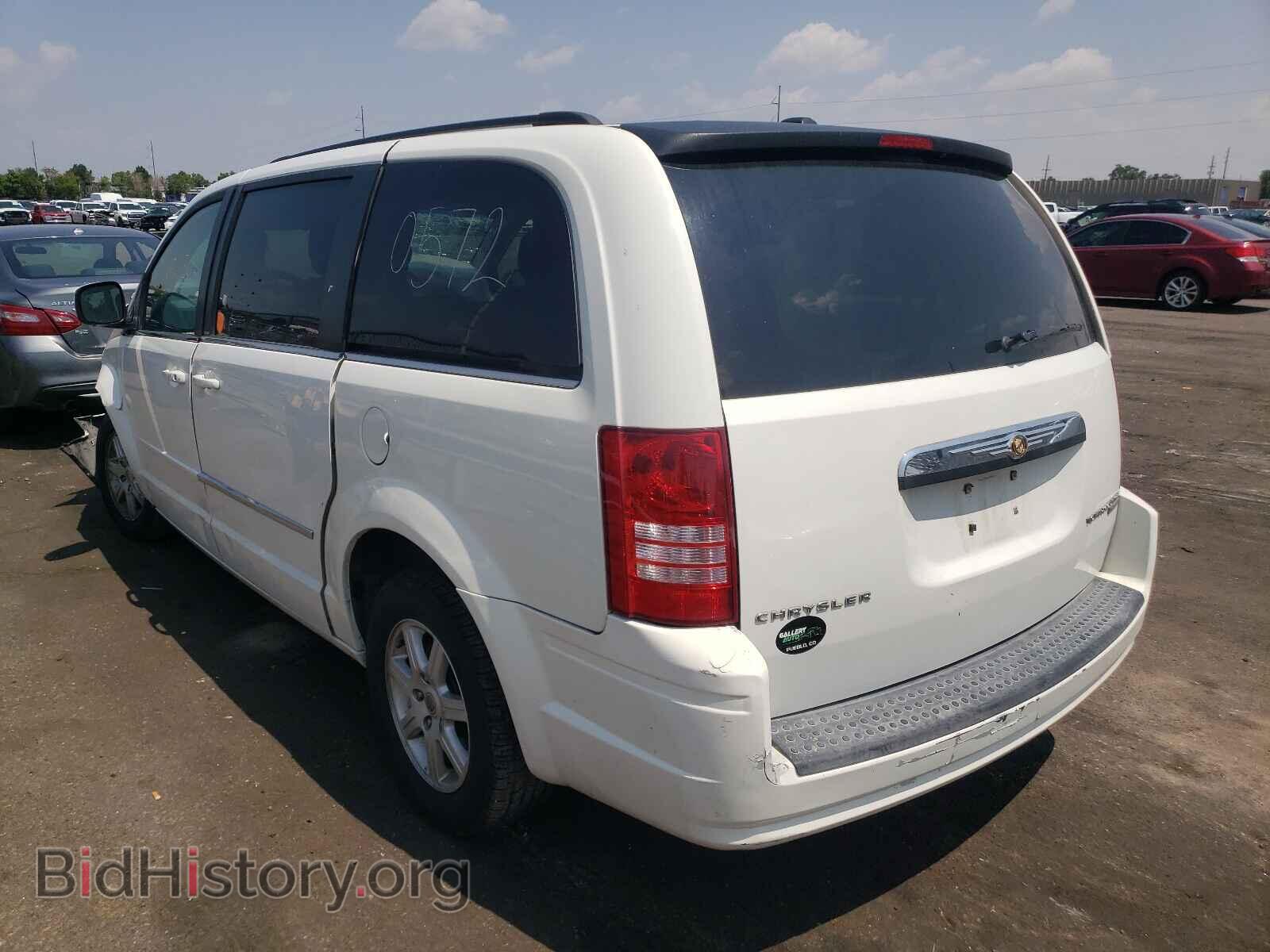 2010 CHRYSLER MINIVAN - VIN: 2A4RR2D15AR442379 - Фото 3