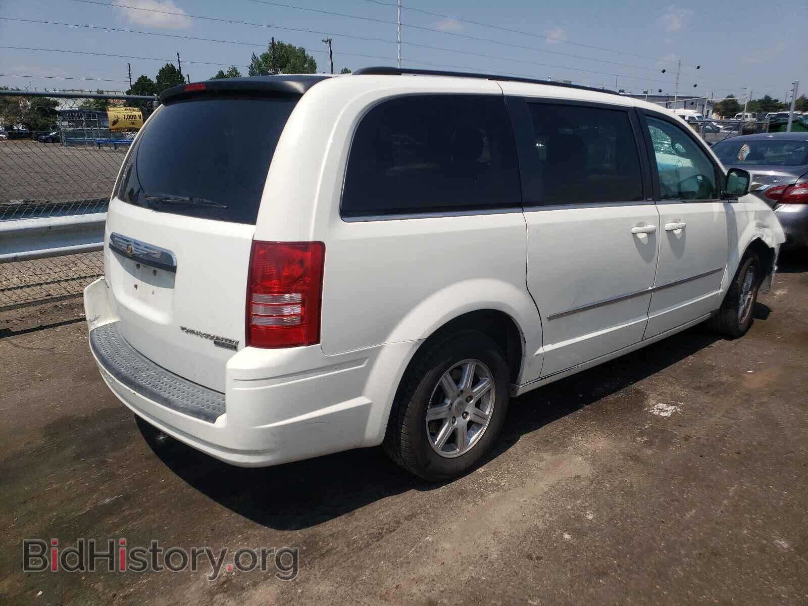 2010 CHRYSLER MINIVAN - VIN: 2A4RR2D15AR442379 - Фото 4