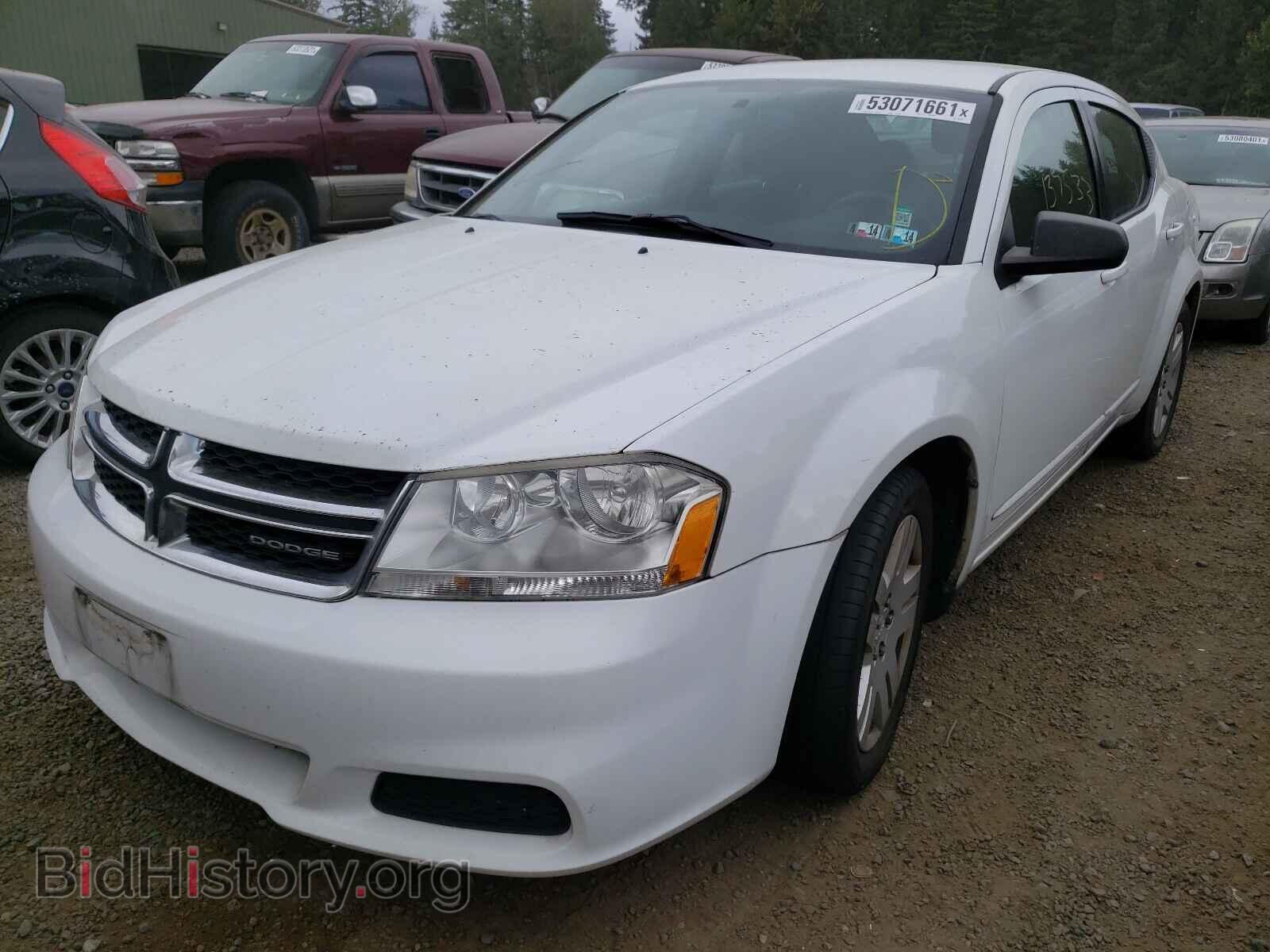 2011 DODGE AVENGER - VIN: 1B3BD4FB0BN586929 - Фото 2