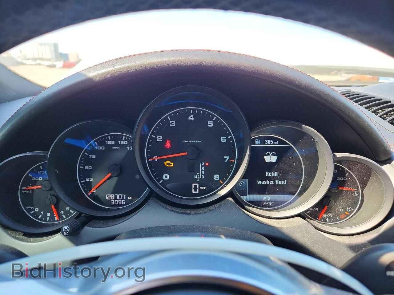 2016 PORSCHE CAYENNE - VIN: WP1AA2A25GLA02315 - Photo 9