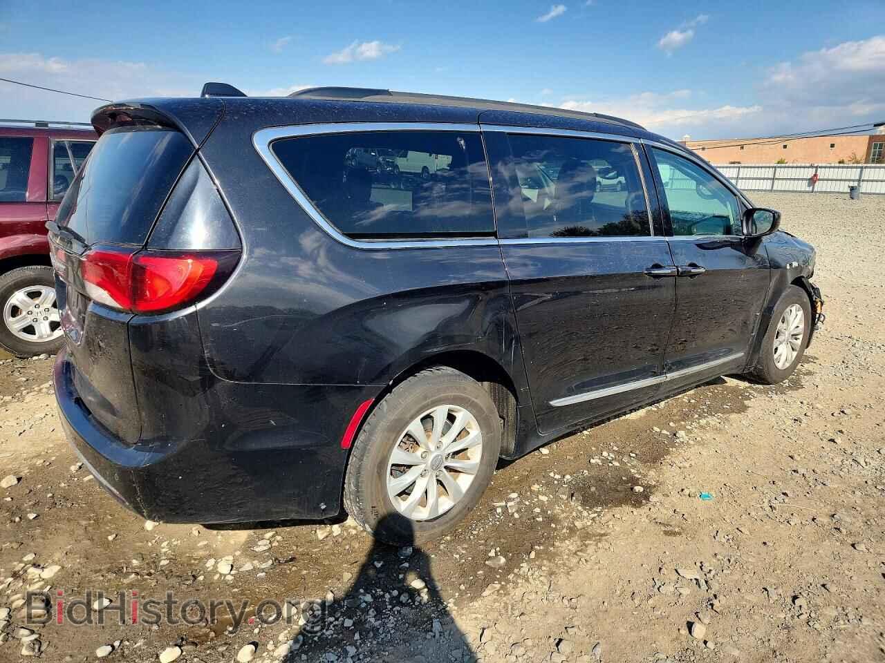 2017 CHRYSLER PACIFICA - VIN: 2C4RC1BG6HR642352 - Фото 3