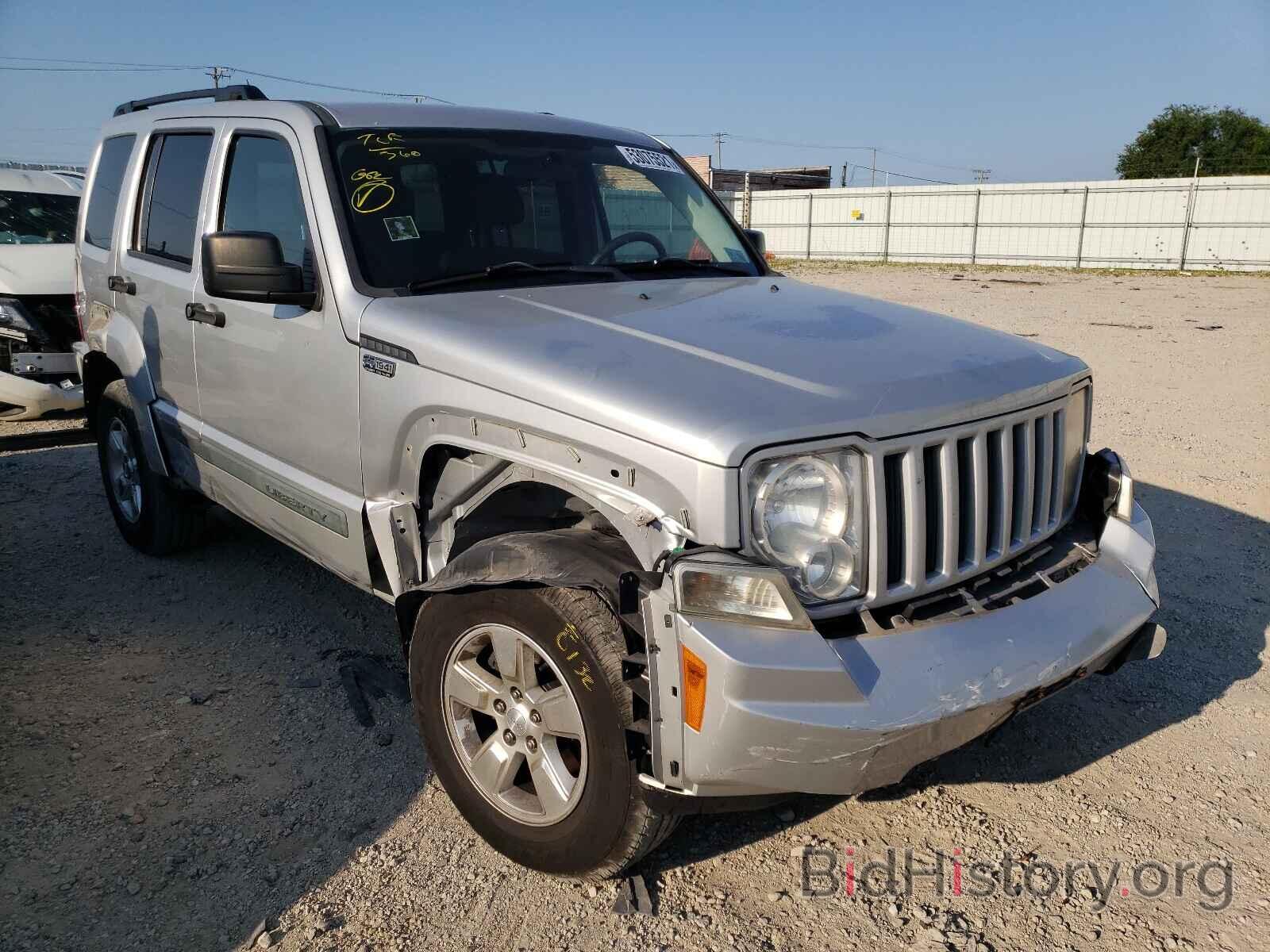 Photo 1J4PP2GK8AW139881 - JEEP LIBERTY 2010