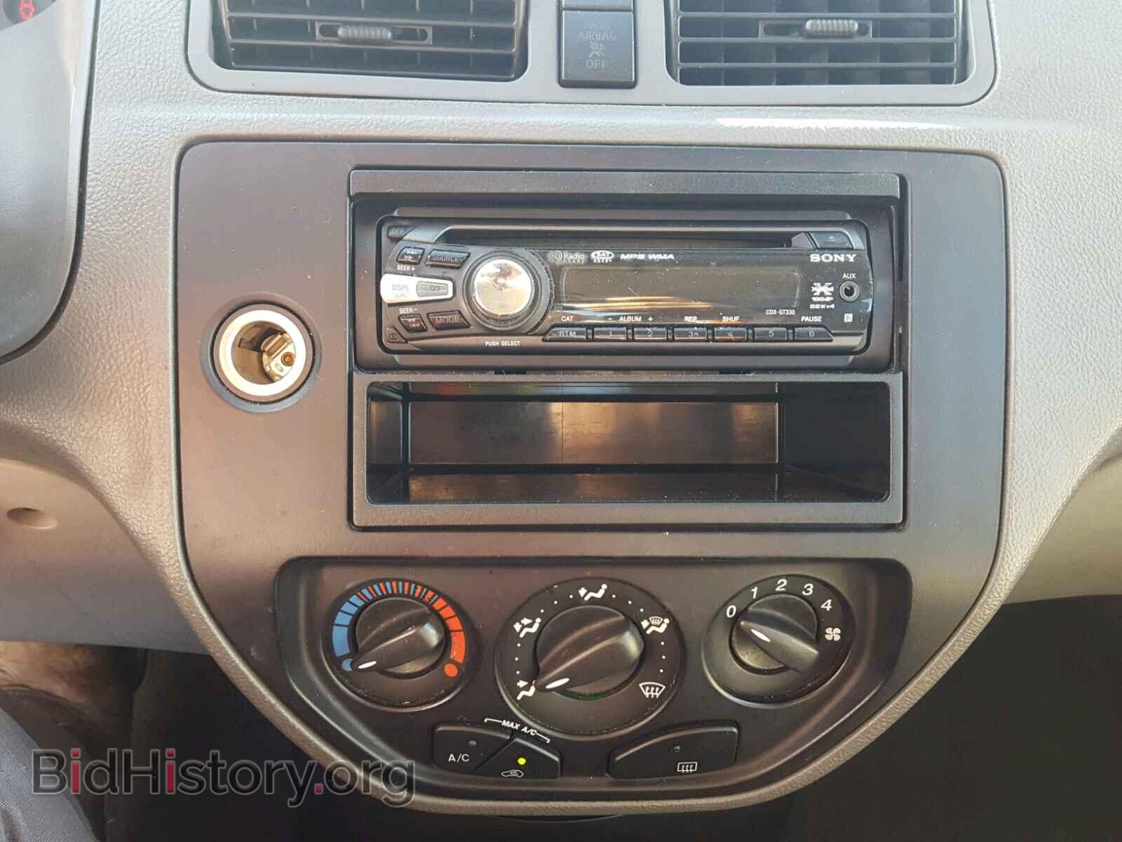 2005 FORD FOCUS - VIN: 1FAFP34N35W264367 - Фото 9