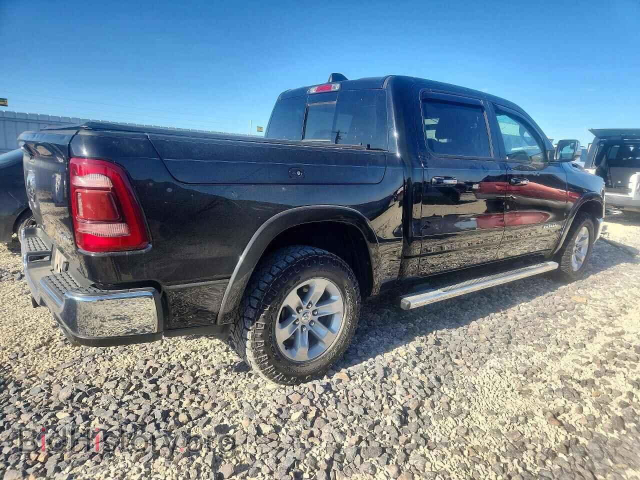 2022 RAM 1500 - VIN: 1C6SRFJM3NN262552 - Фото 3
