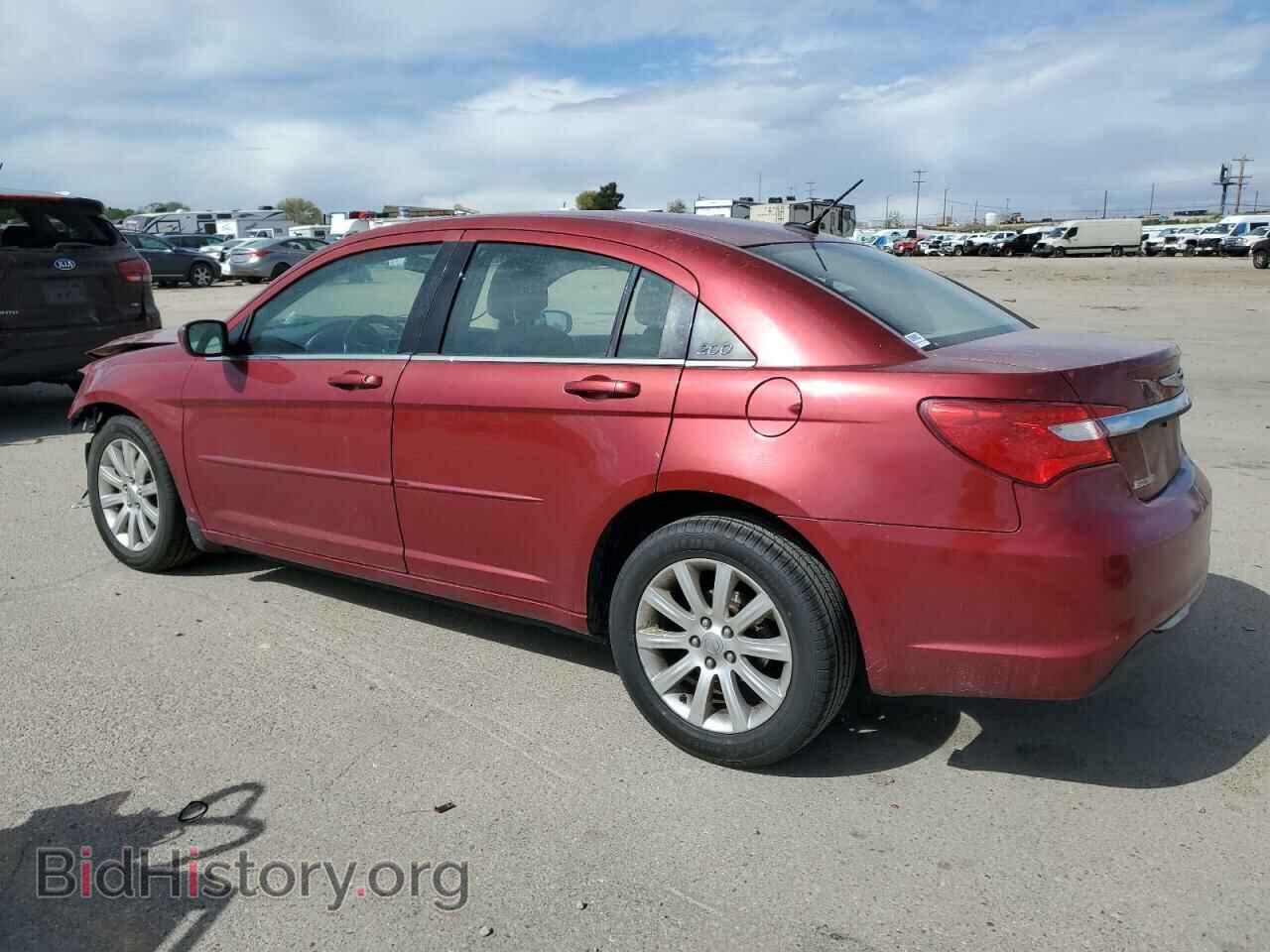 2013 CHRYSLER 200 - VIN: 1C3CCBBB9DN558702 - Фото 2