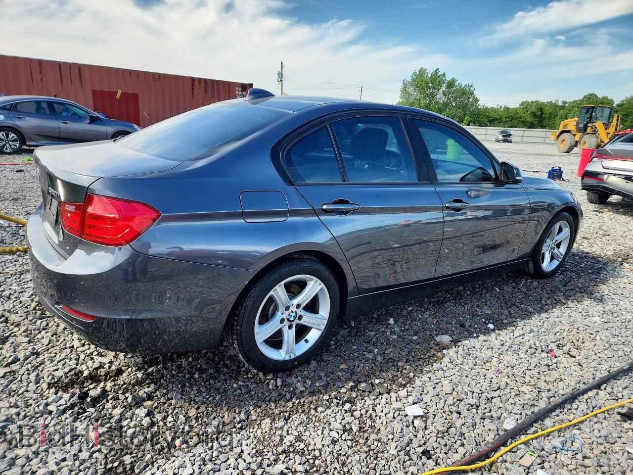 2014 BMW 3 SERIES - VIN: WBA3C3C53EF984582 - Фото 3