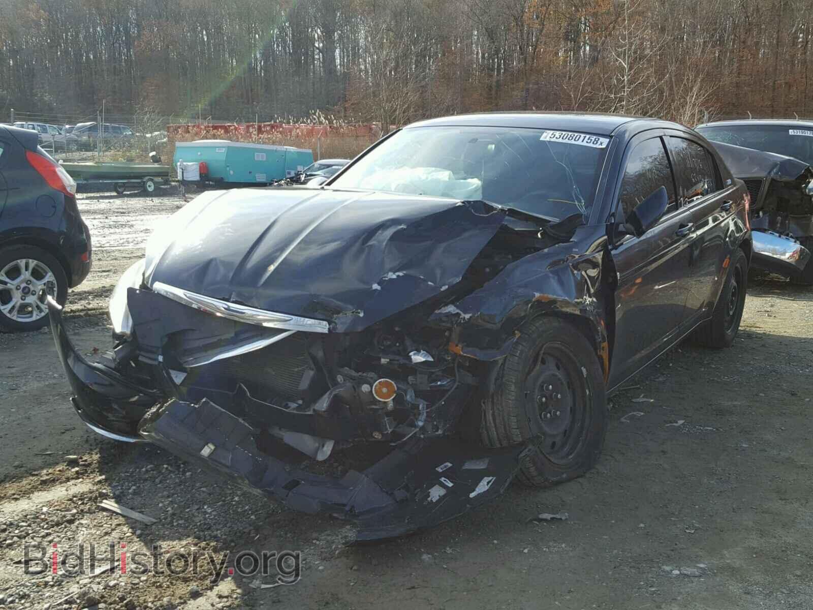 2012 CHRYSLER 200 - VIN: 1C3CCBAB9CN120343 - Фото 2