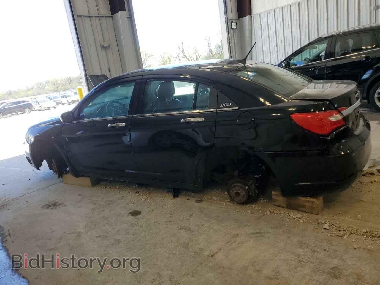 2012 CHRYSLER 200 - VIN: 1C3CCBCB9CN230046 - Фото 2