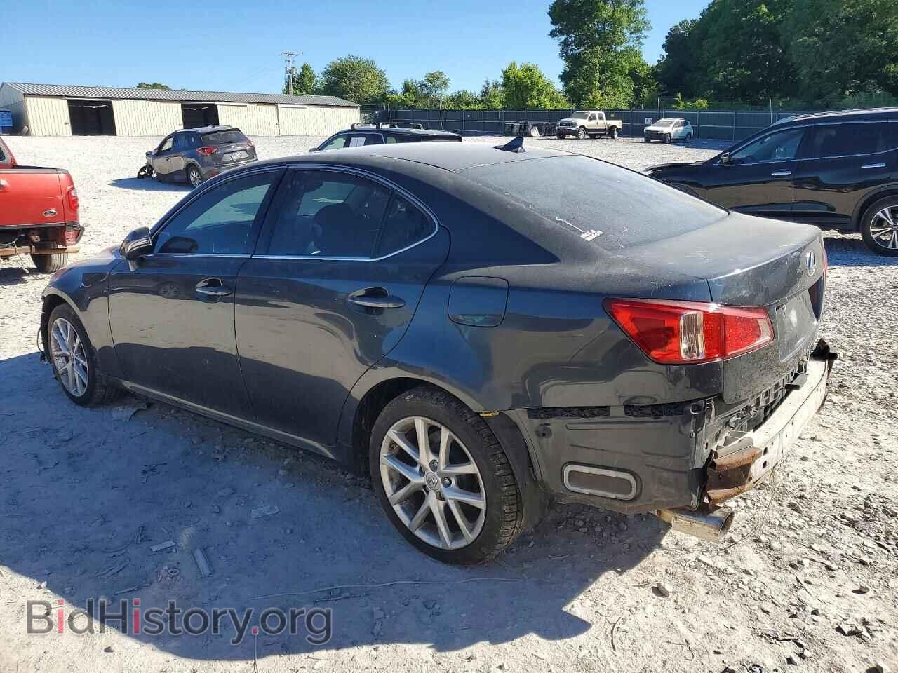 2011 LEXUS IS - VIN: JTHCF5C25B2035144 - Photo 2