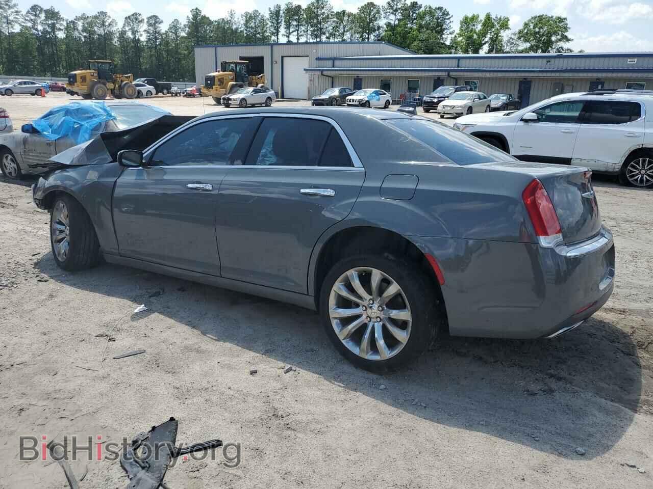 2019 CHRYSLER 300 - VIN: 2C3CCAEG8KH687232 - Фото 2