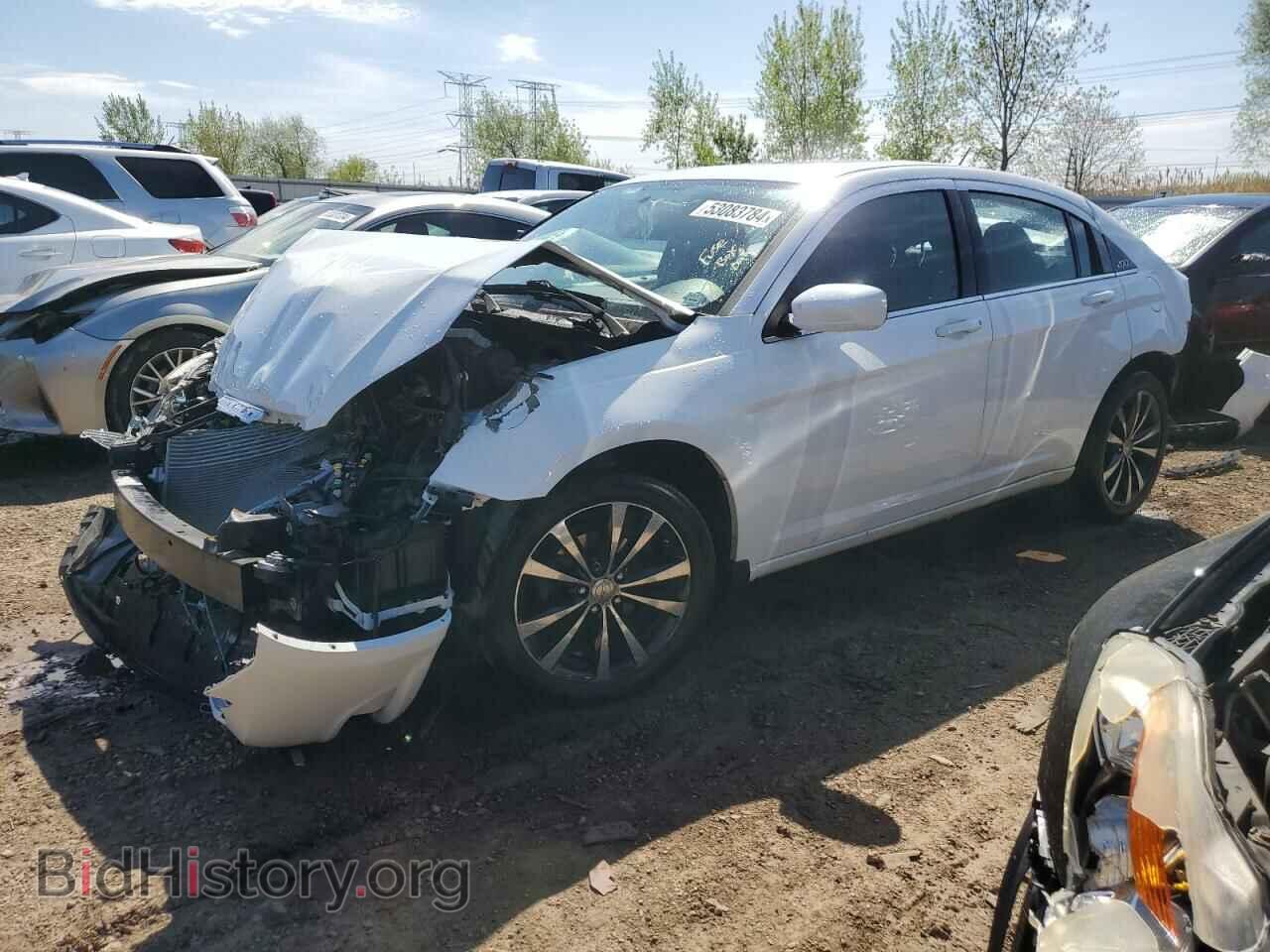 Фотография 1C3CCBBG6DN739039 - CHRYSLER 200 2013