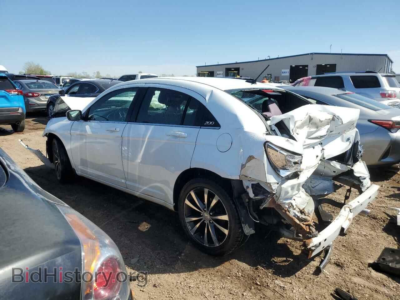 2013 CHRYSLER 200 - VIN: 1C3CCBBG6DN739039 - Фото 2