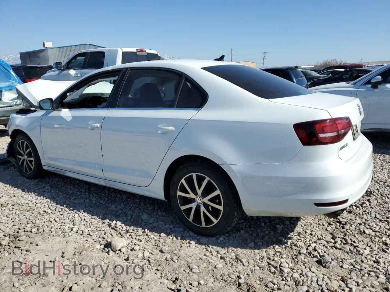 2017 VOLKSWAGEN JETTA - VIN: 3VWDB7AJ2HM357830 - Фото 2