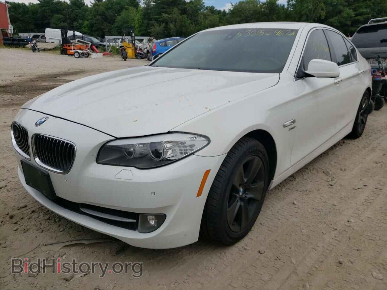 2012 BMW 5 SERIES - VIN: WBAXH5C55CDW11101 - Фото 2