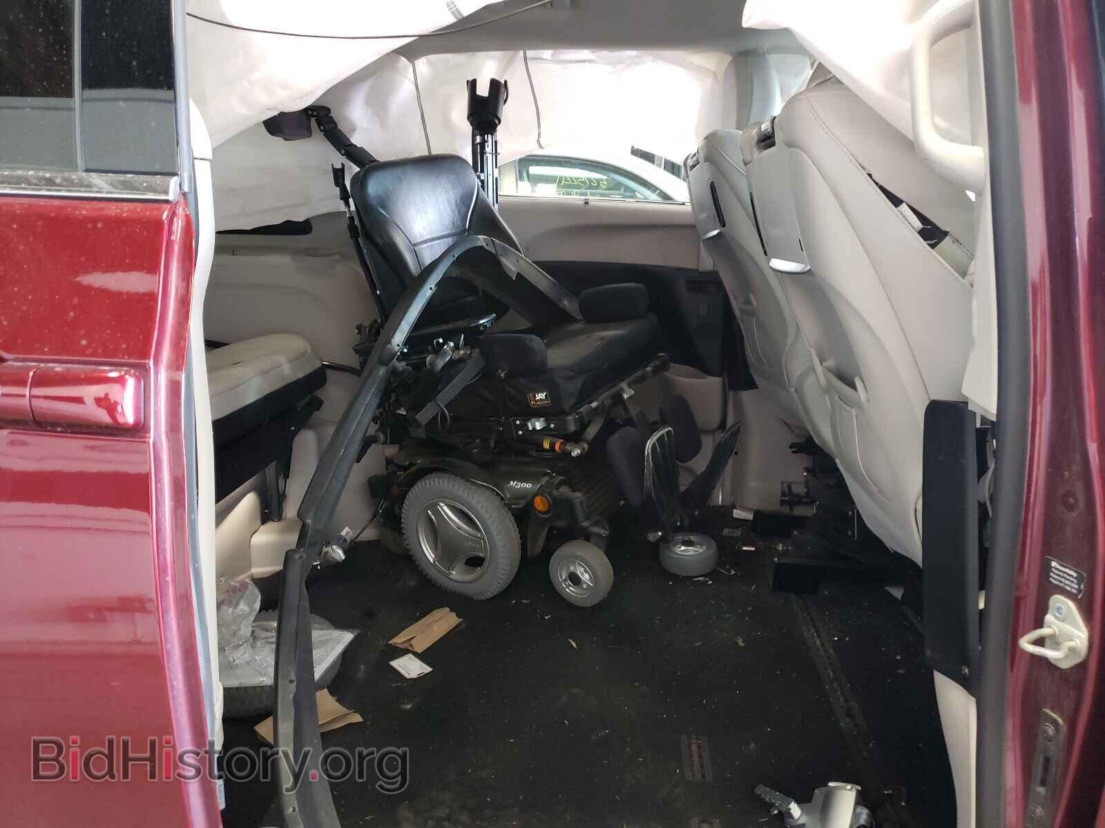 2019 CHRYSLER PACIFICA - VIN: 2C4RC1EG4KR644782 - Фото 6