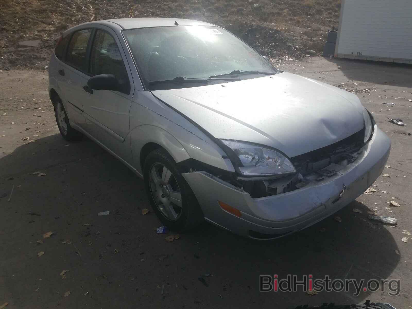 Photo 3FAFP37NX5R134889 - FORD FOCUS 2005