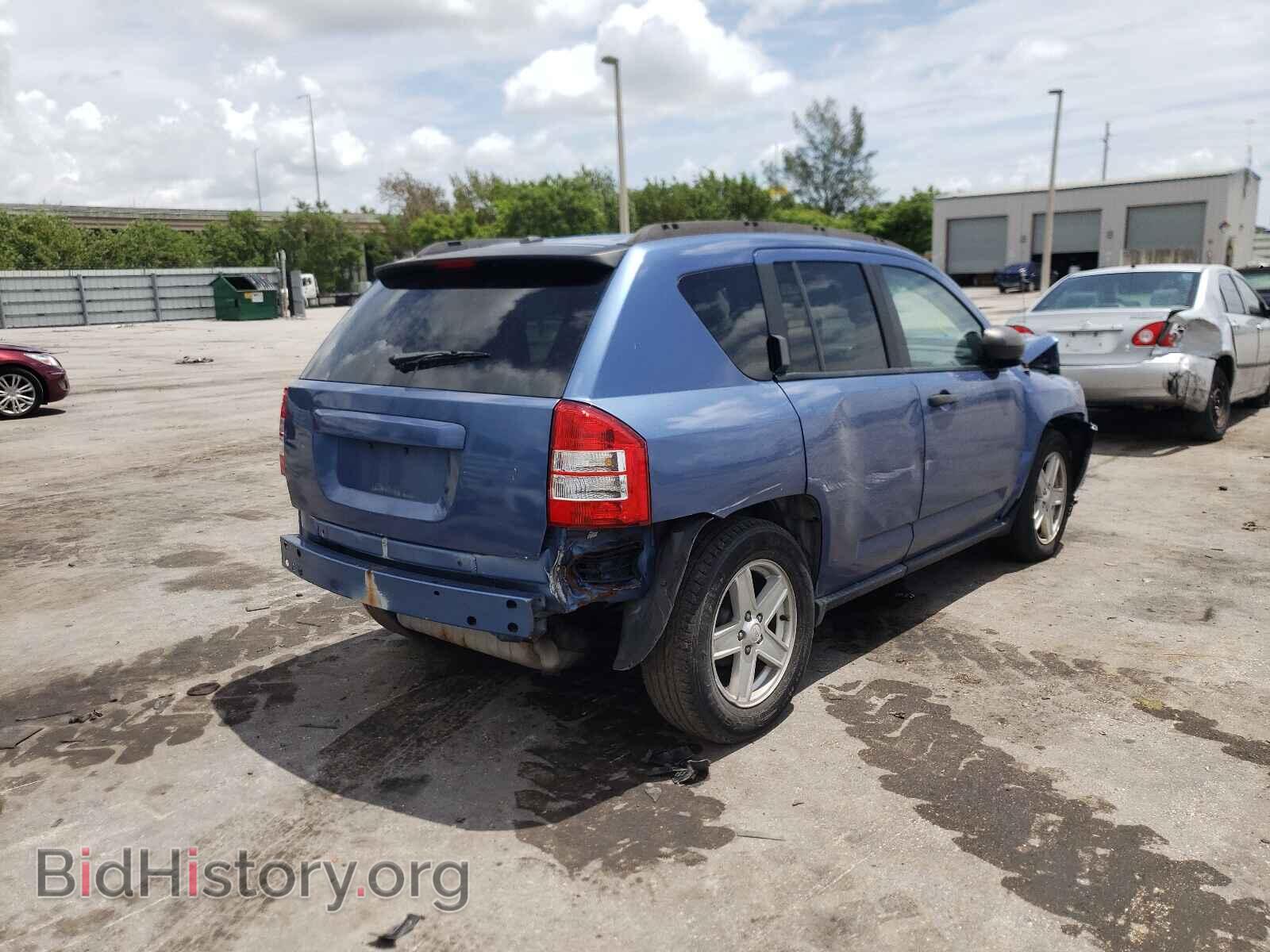 2007 JEEP COMPASS - VIN: 1J8FT47097D261332 - Фото 4