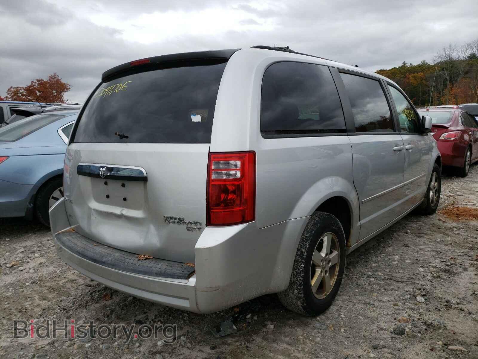 2010 DODGE CARAVAN - VIN: 2D4RN5D11AR130792 - Фото 4