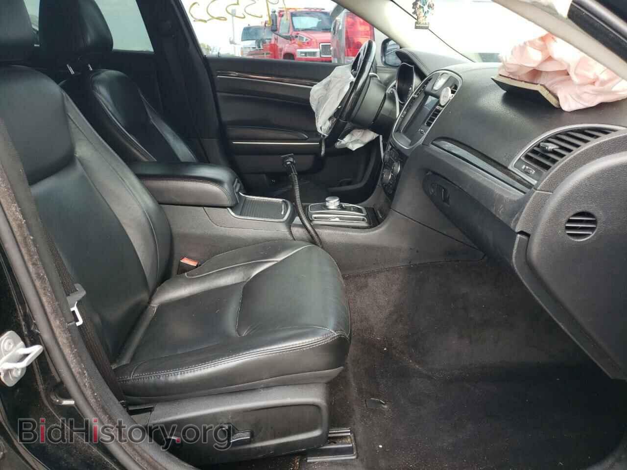 2016 CHRYSLER 300 - VIN: 2C3CCARG0GH208660 - Photo 5
