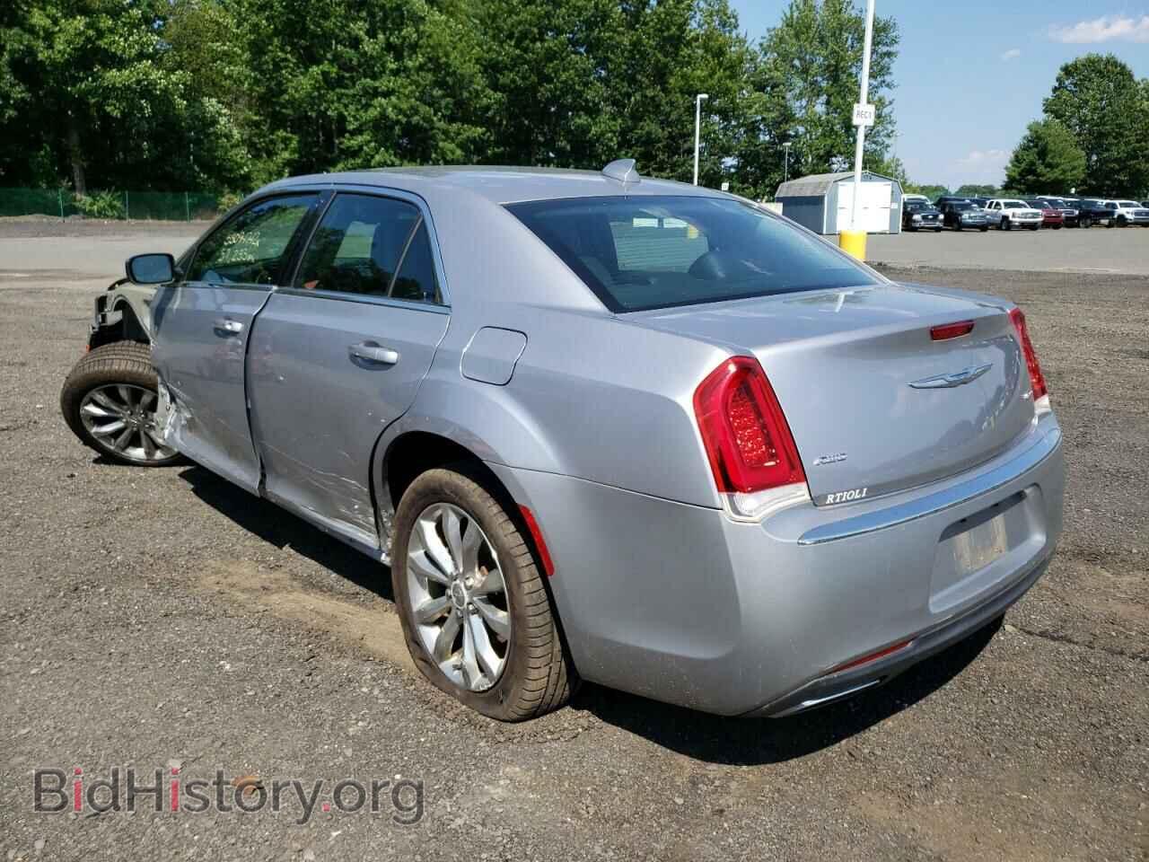 2015 CHRYSLER 300 - VIN: 2C3CCARG0FH927258 - Фото 3