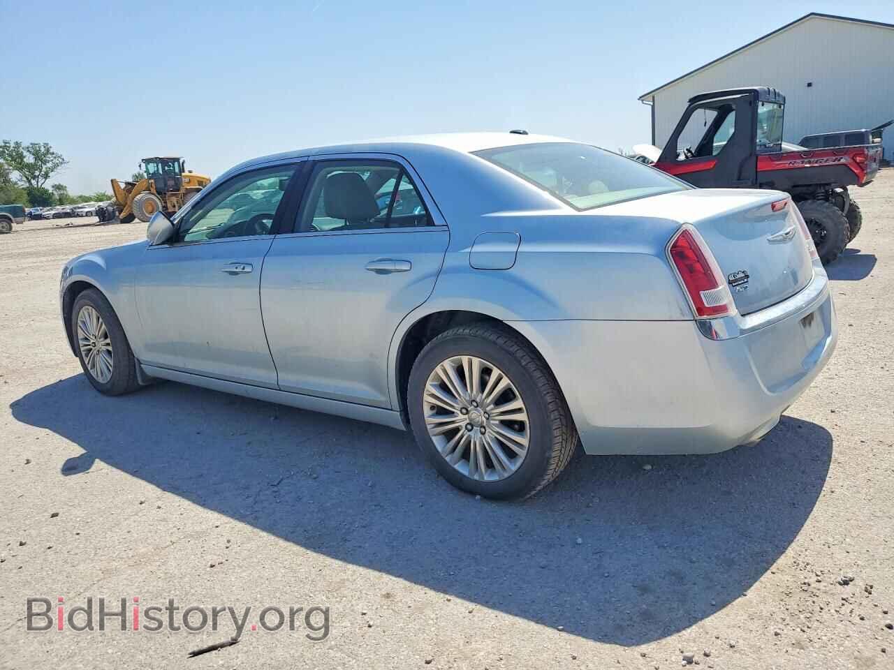 2013 CHRYSLER 300 - VIN: 2C3CCARG1DH589897 - Фото 2
