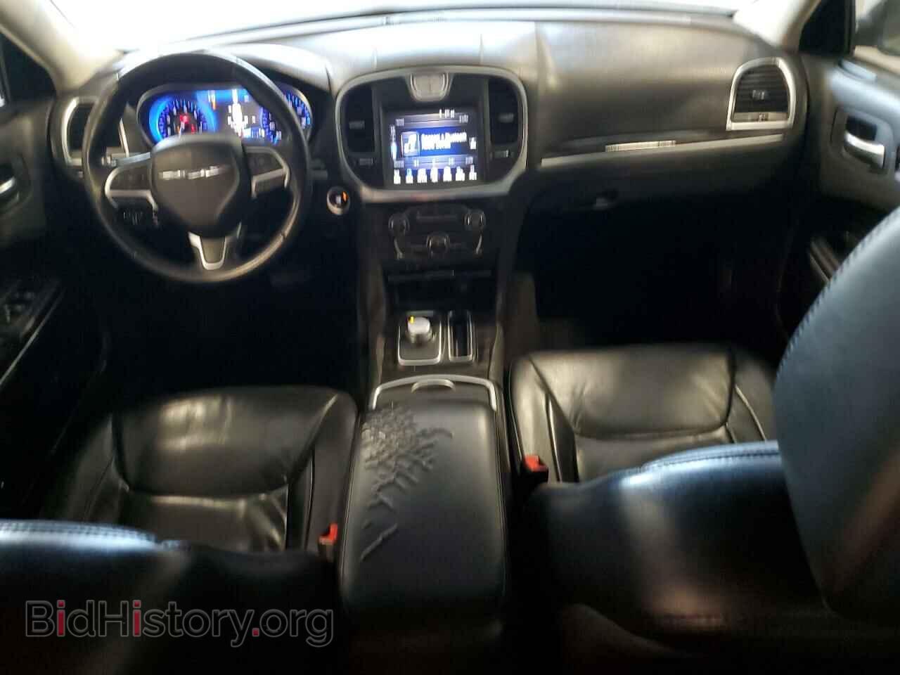 2016 CHRYSLER 300 - VIN: 2C3CCAAG0GH219573 - Фото 8