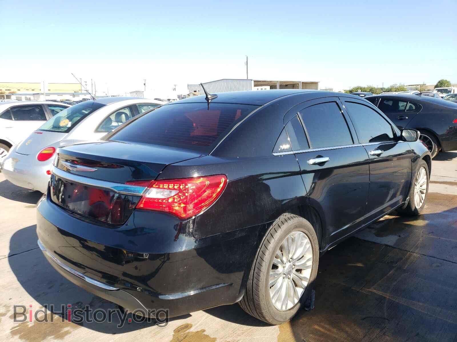 2012 CHRYSLER 200 - VIN: 1C3CCBCB5CN214717 - Фото 4