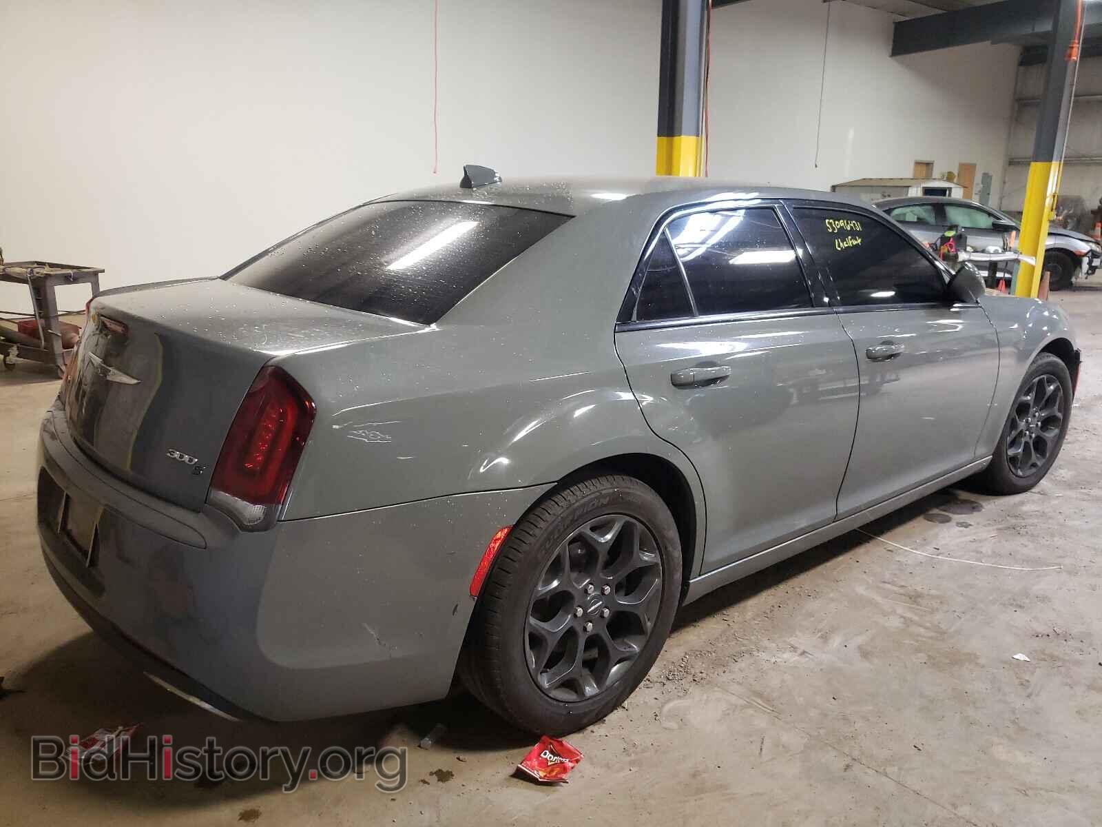 2019 CHRYSLER 300 - VIN: 2C3CCAGGXKH542951 - Фото 4
