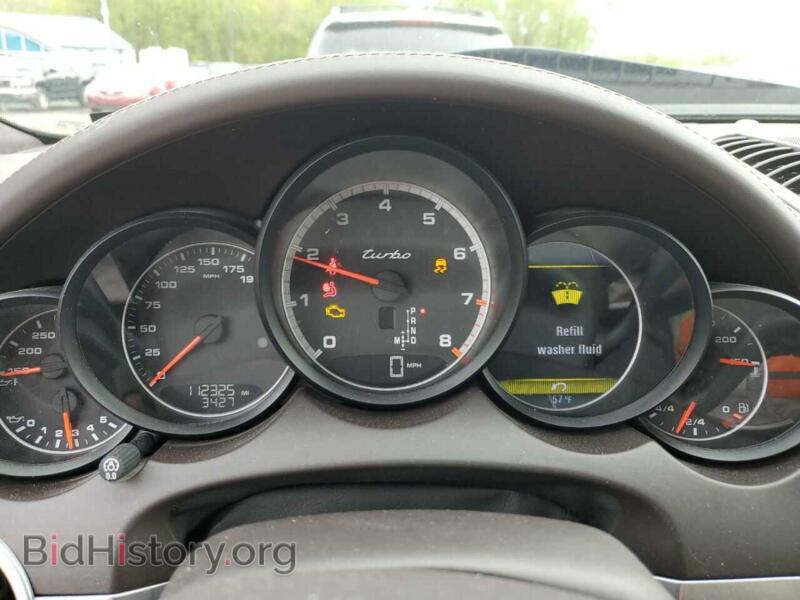 2011 Porsche CAYENNE (VIN WP1AC2A20BLA86840) — photo 9 of 13