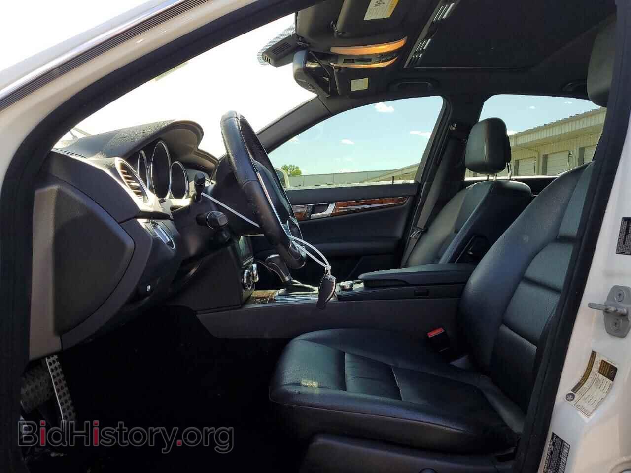 2012 MERCEDES-BENZ C-CLASS - VIN: WDDGF8BB3CR210320 - Фото 7