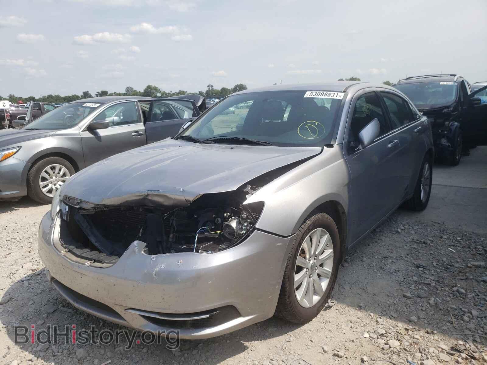 2014 CHRYSLER 200 - VIN: 1C3CCBBG3EN105656 - Фото 2