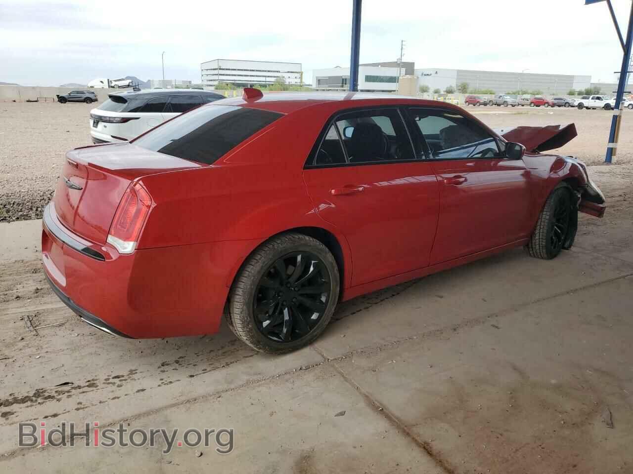 2017 CHRYSLER 300 - VIN: 2C3CCAAG3HH668327 - Фото 3