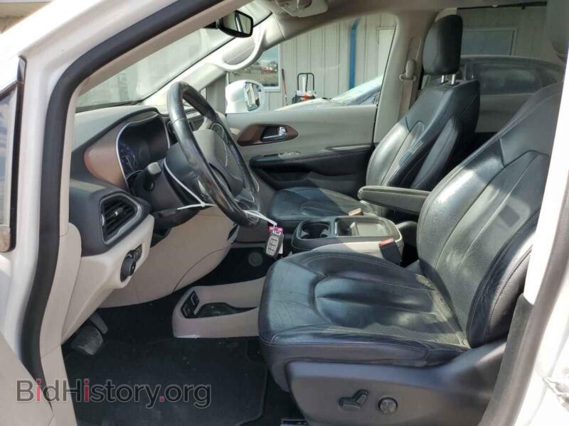 2019 Chrysler PACIFICA (VIN 2C4RC1BG2KR593013) — photo 7 of 13