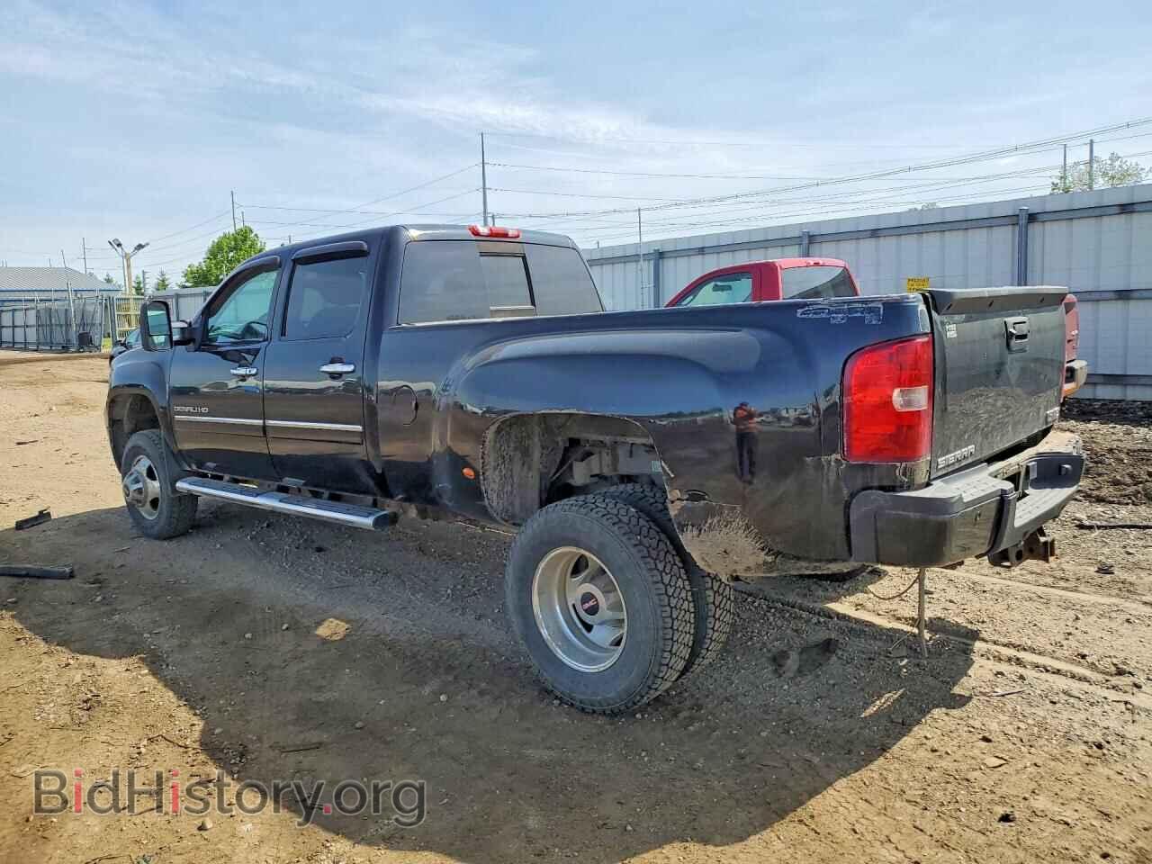 2013 GMC SIERRA - VIN: 1GT426C81DF201120 - Фото 2