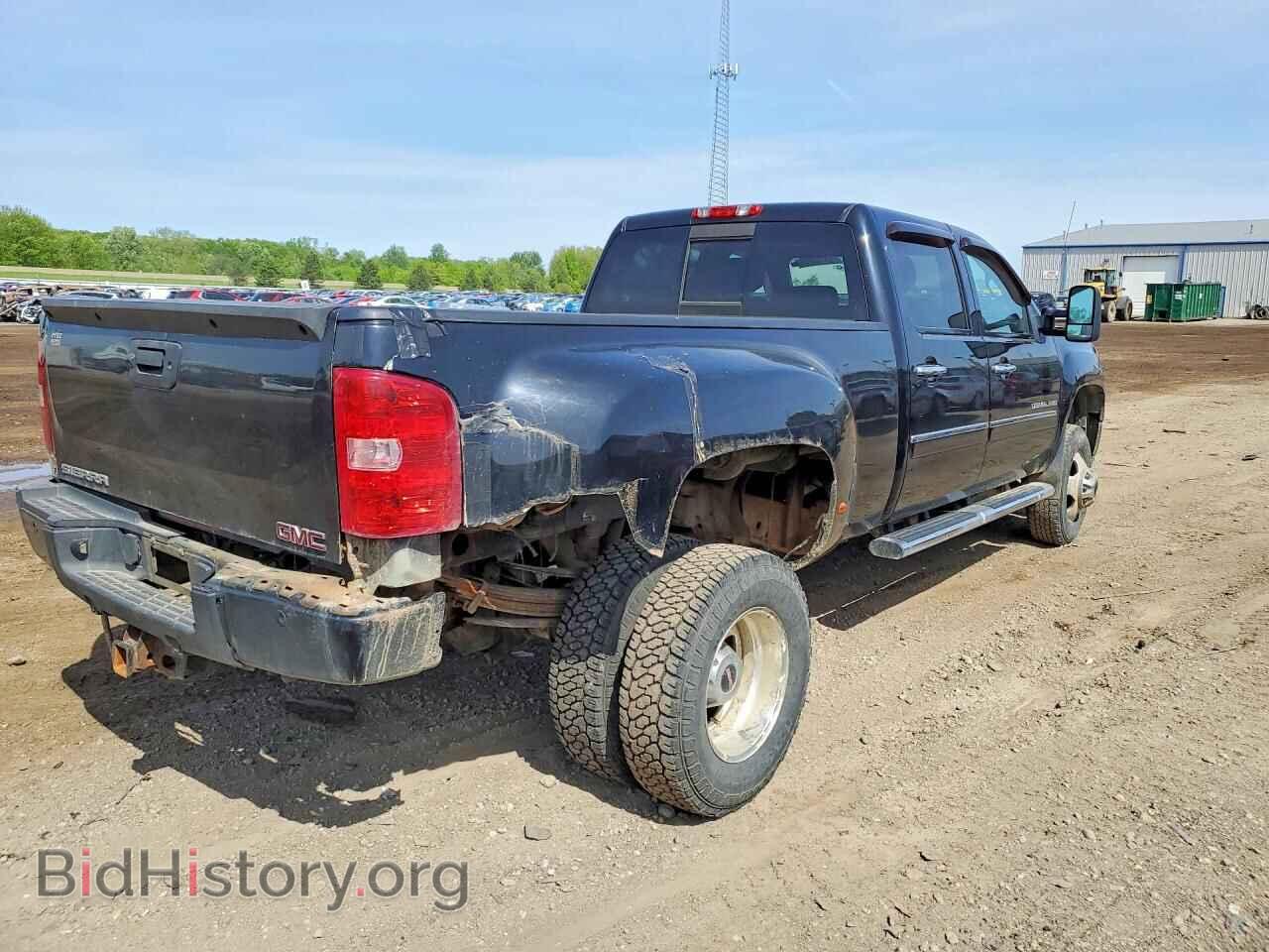 2013 GMC SIERRA - VIN: 1GT426C81DF201120 - Фото 3