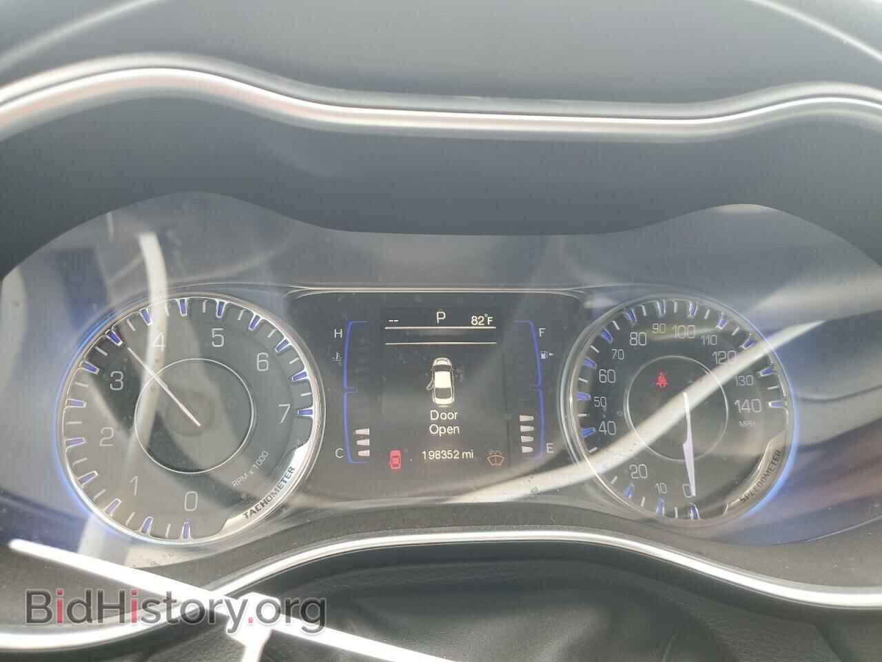 2015 CHRYSLER 200 - VIN: 1C3CCCAB8FN700841 - Фото 9