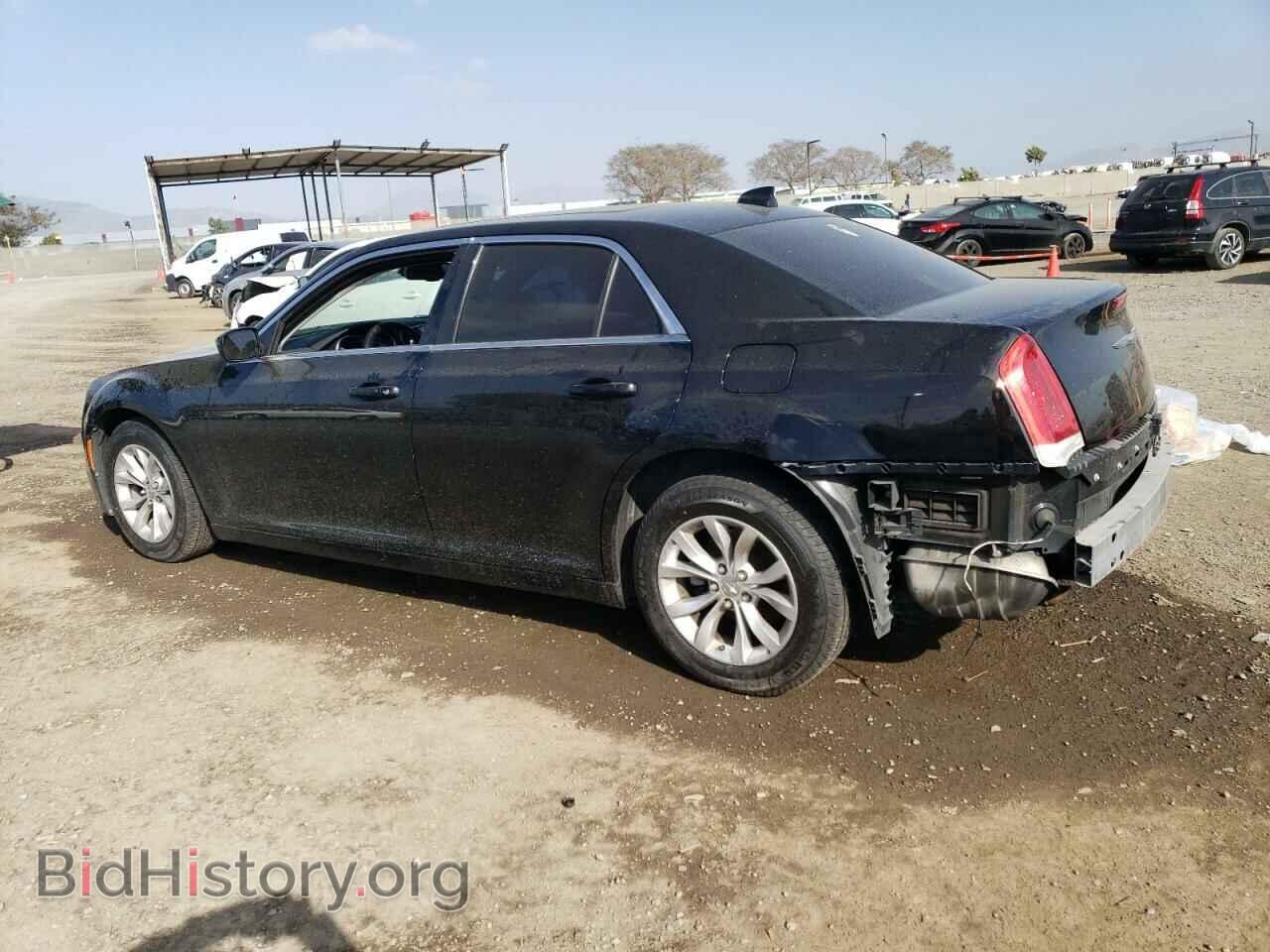 2016 CHRYSLER 300 - VIN: 2C3CCAAGXGH135955 - Фото 2
