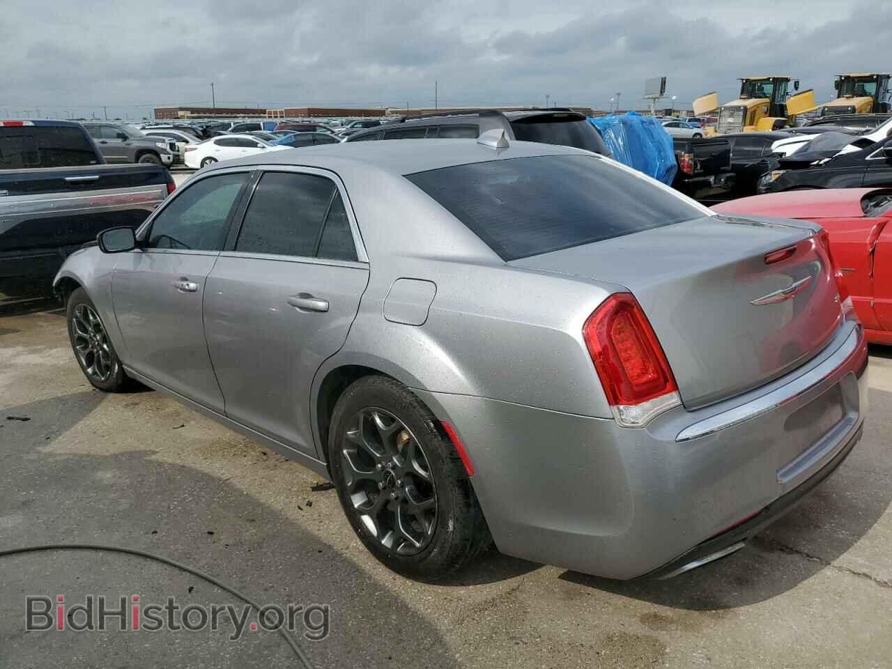 2015 CHRYSLER 300 - VIN: 2C3CCAAG2FH802094 - Фото 2