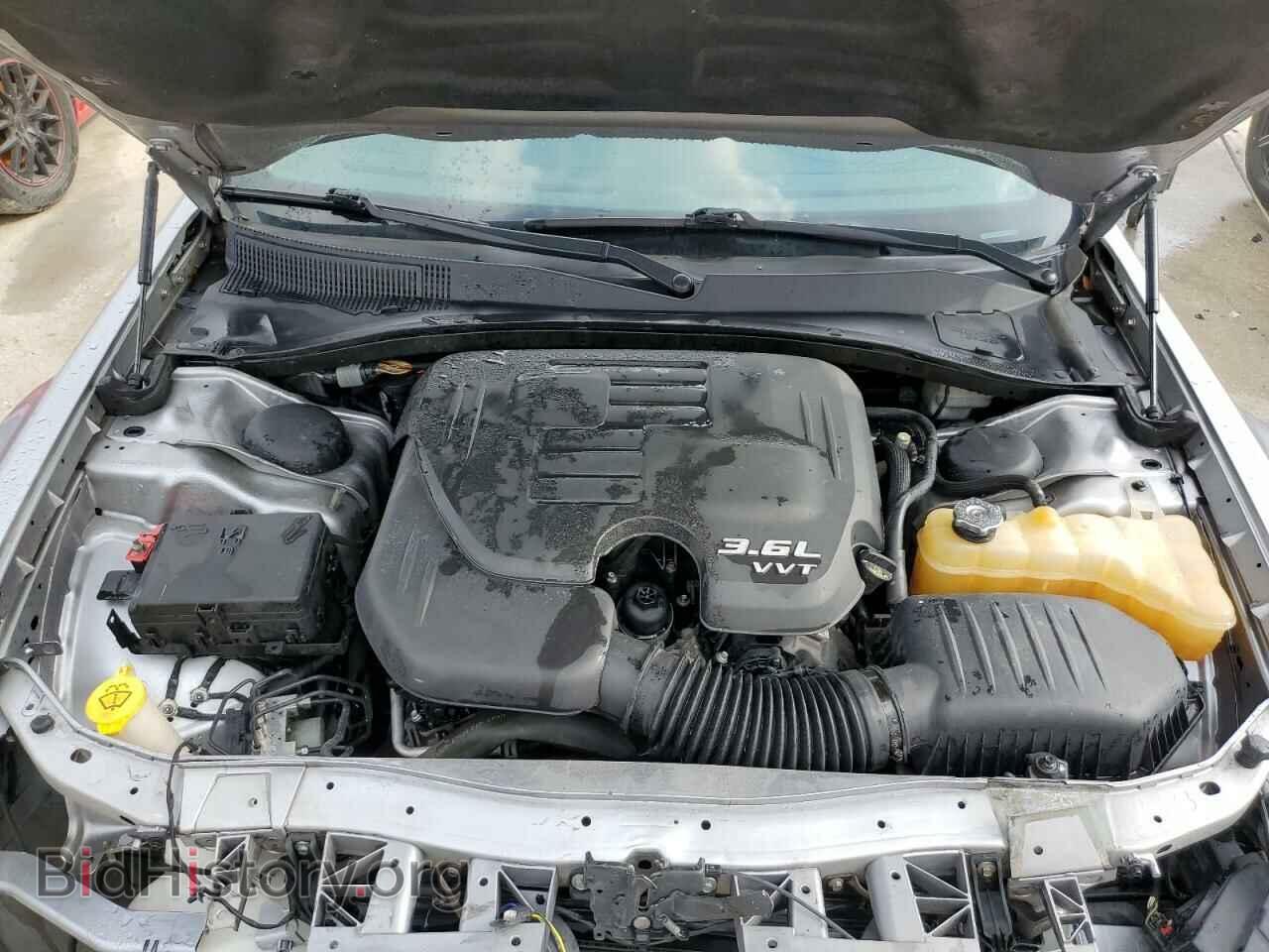 2015 CHRYSLER 300 - VIN: 2C3CCAAG2FH802094 - Фото 11