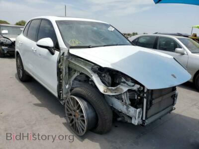 2017 Porsche CAYENNE, white — VIN WP1AA2A23HKA89770, Copart