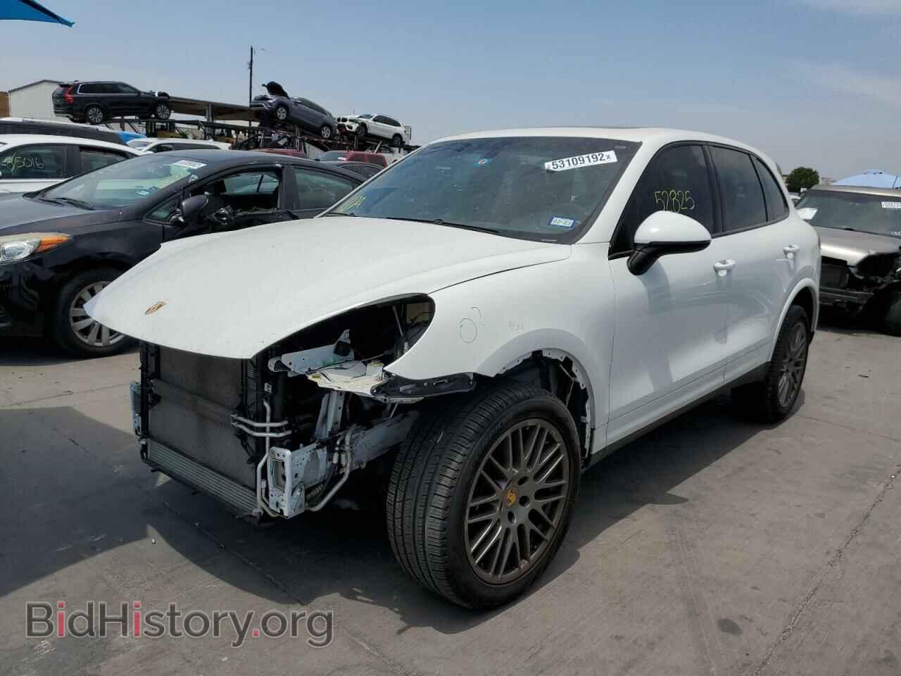 2017 PORSCHE CAYENNE - VIN: WP1AA2A23HKA89770 - Фото 2