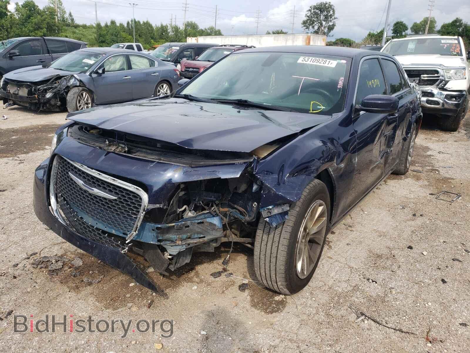 2016 CHRYSLER 300 - VIN: 2C3CCAAG9GH243144 - Фото 2