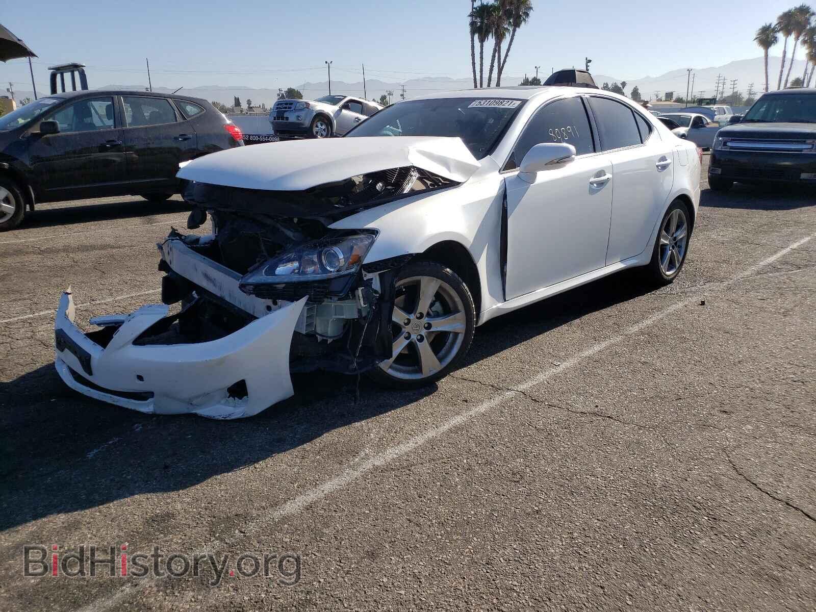 2011 LEXUS IS - VIN: JTHBF5C21B5137762 - Фото 2