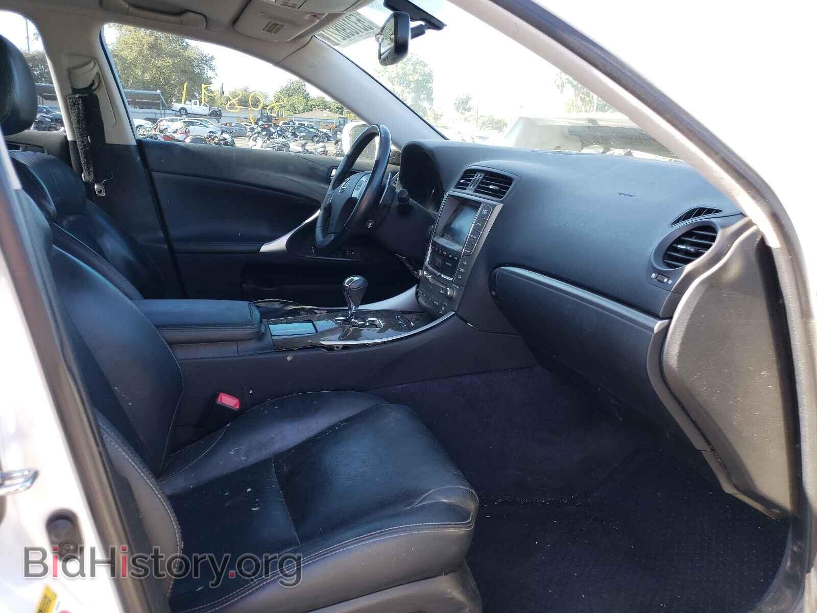 2011 LEXUS IS - VIN: JTHBF5C21B5137762 - Фото 5